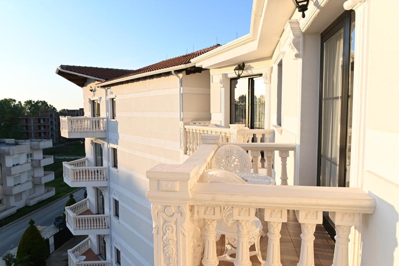 גולם Hotel Onufri מראה חיצוני תמונה